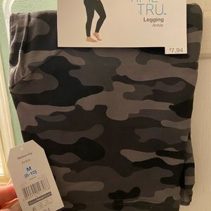 Maternity, camouflage ankle leggings, size M, black, dark gray, light gray, new